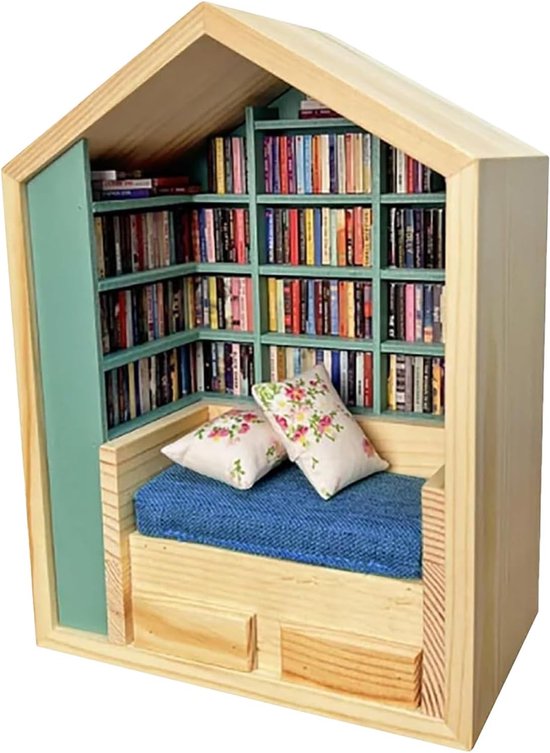 Foto: Draaiende boekenplank boekenkast toren ruimte besparen massief hout verticale opstelling