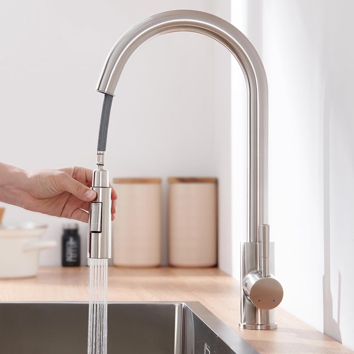 Hogedruk Keukenkraan met Uittrekbare Douche - 360 Graden Draaibaar, 2 Waterstraalsoorten