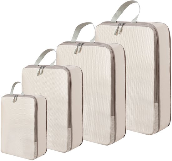 Vier beige opbergzakken van klein naar groot, op een witte achtergrond.