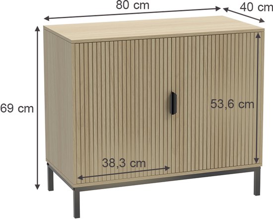 Dressoir van eikenhout met verticale ribbels, zwarte handgrepen en zwarte pootjes. Afmetingen: 80x69x40cm.