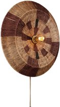 Ronde wandlamp met een cirkelvormig patroon in bruin- en naturelkleurige touwen. Een peertje is zichtbaar in het midden.