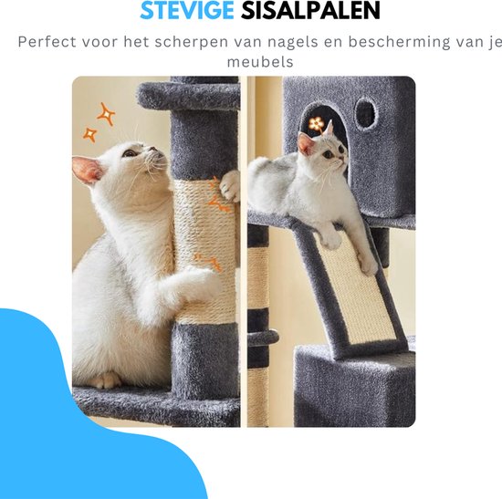 Twee katten krabben aan de sisalpalen van de grijze krabpaal. De palen zijn bedekt met sisaltouw.
