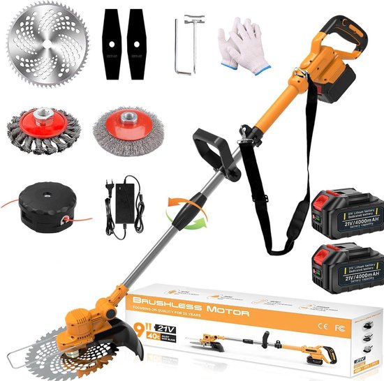 Oranje elektrische grastrimmer met toebehoren: zaagblad, onkruidborstels, draadkop, lader, accu's en handschoenen.