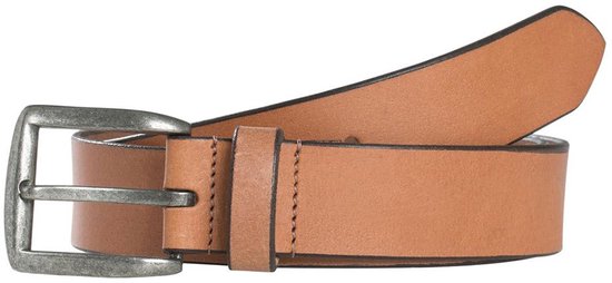 Bruine leren riem met rechthoekige metalen gesp en stiksels.