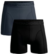 Twee Muchachomalo boxershorts, een donkerblauwe en een zwarte, op witte achtergrond.