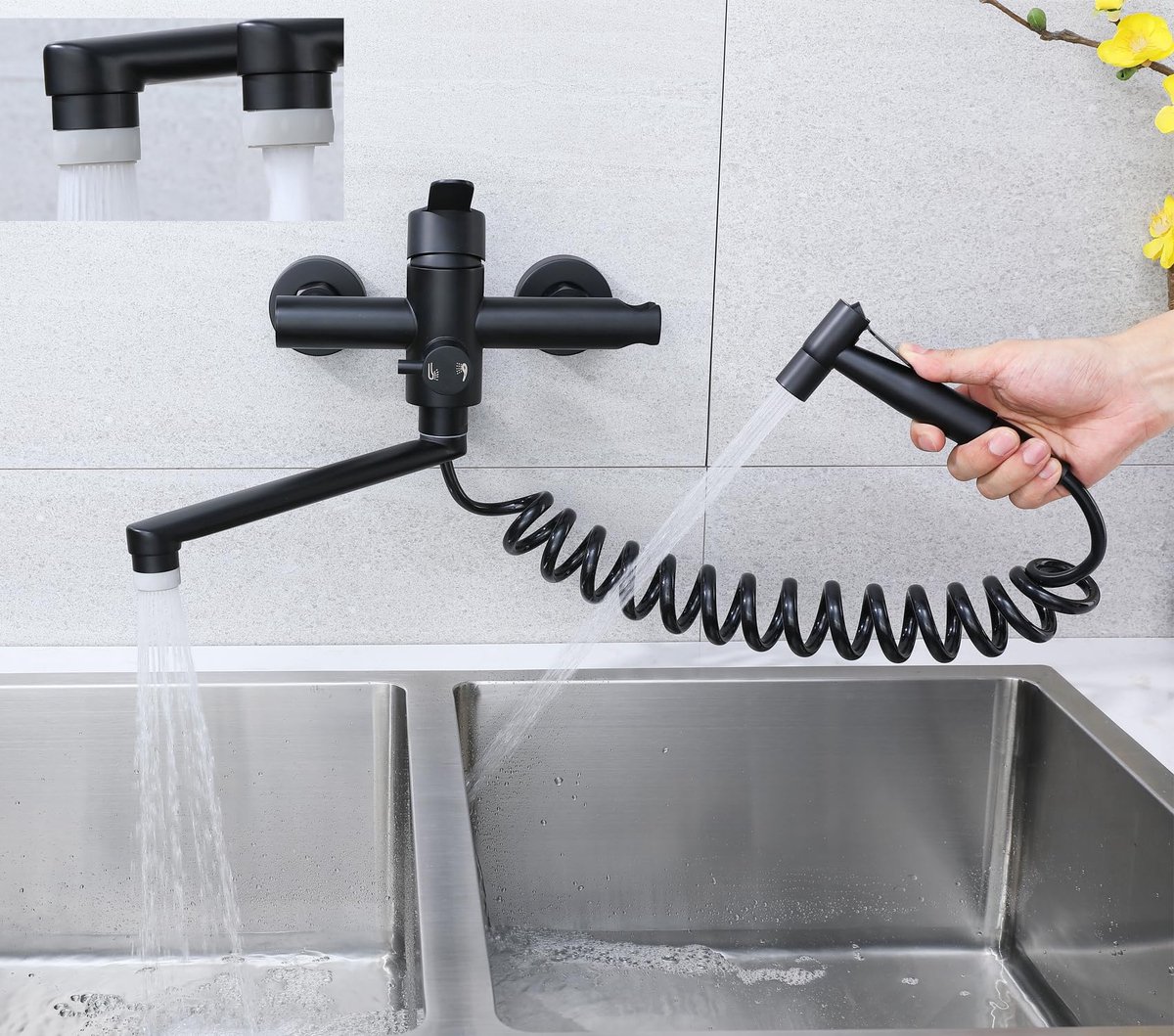 Azomor® Moderne zwarte keukenkraan met spuitpistool en 360 graden draaibaar ontwerp