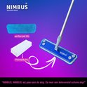 Nimbus vloerwisser met blauwe kop, een blauwe natte dweil en witte droge vloerdoekjes.