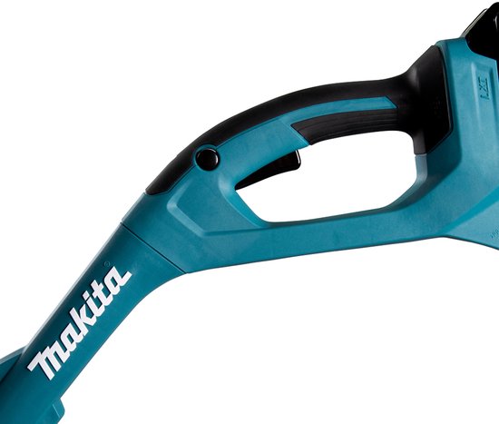 Close-up van turquoise Makita grastrimmer handvat.