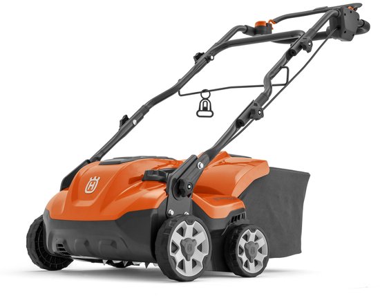 Husqvarna S138C Elektrische Verticuteermachine en Gazonbeluchter
