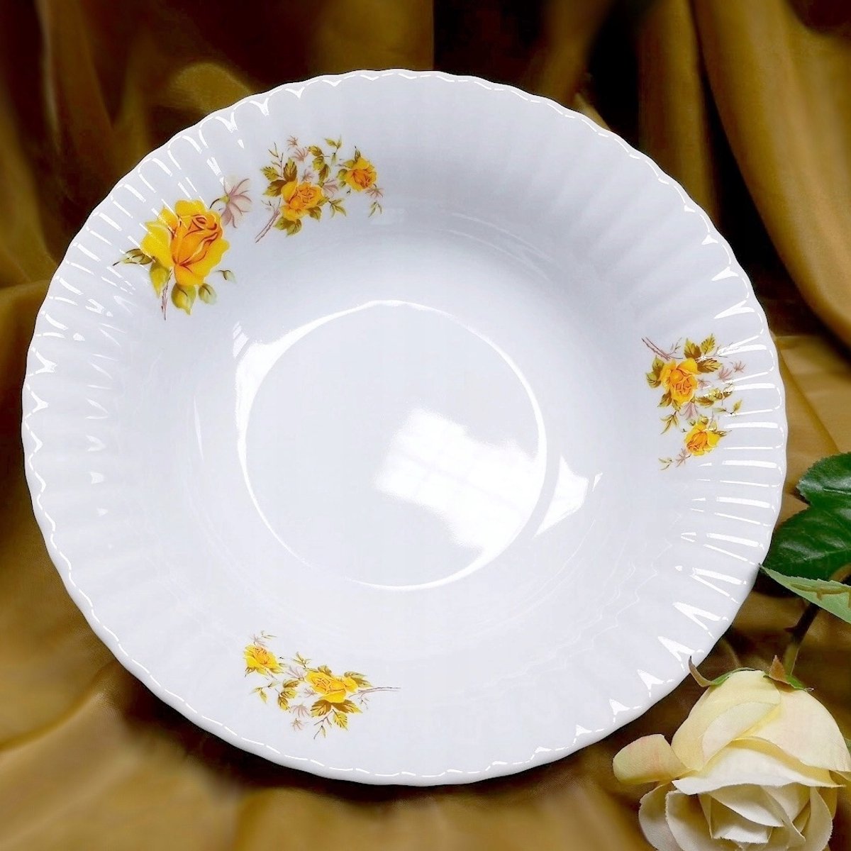 Porseleinen slakom 23 cm - Iwona Decor 973