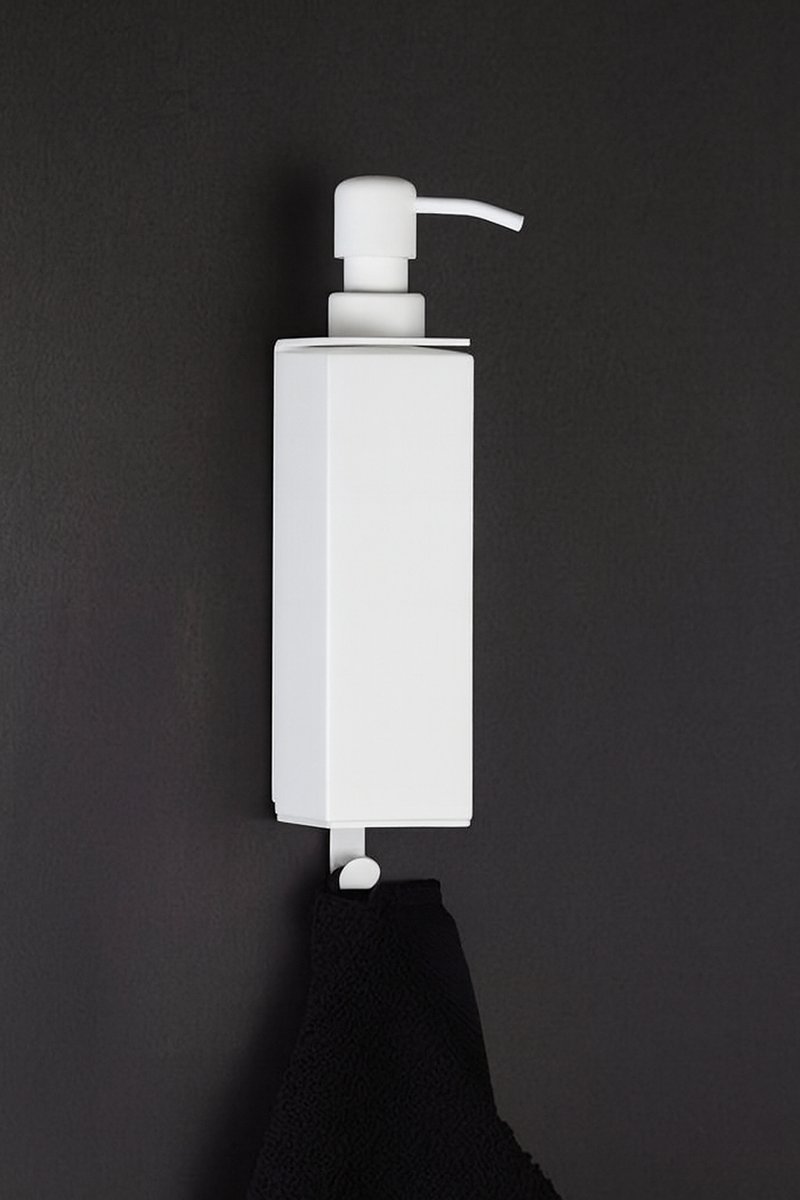 By Bresi - zeepdispenser 1 - Mat Wit - Brushed RVS - Hangend - Zeepdispenser Wandmontage - Zeepdispensers - Zeeppompje - Shampoo dispenser - Wandmontage met handdoekhaakje