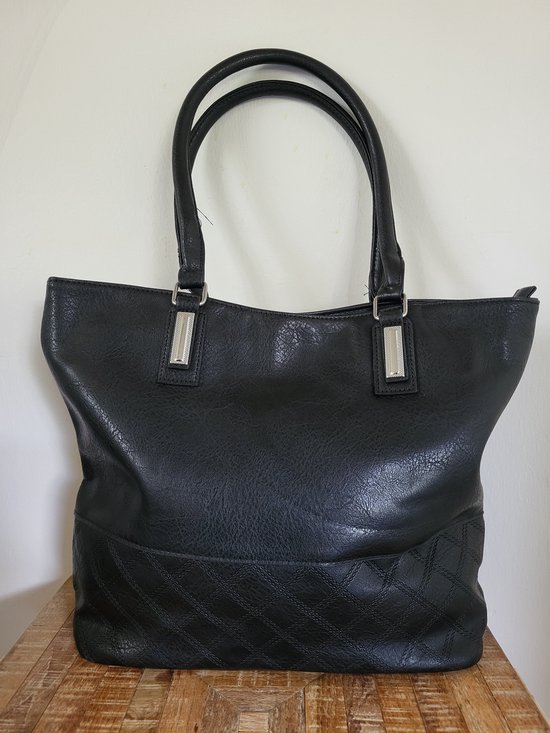 Sac à main cabas à bandoulière pour femme - Cuir synthétique - Élégant cabas 32 x 43 cm - Finition Argent - Grand sac élégant pour toutes les occasions - Cabas - sac à bandoulière - noir