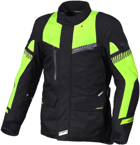Zwarte Macna motorjas met opvallende gele accenten op de borst, schouders en mouwen. Met ritsen en logo.