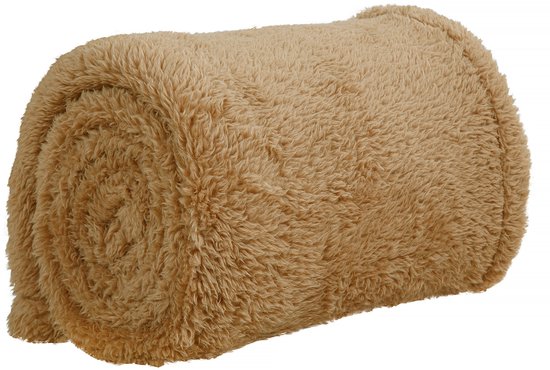 Beige teddy fleece plaid, opgerold.