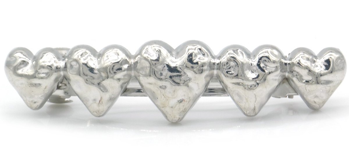 Haarclip met hartjes - metaal - zilverkleurig - 8 cm - dames – valentijn – cadeau