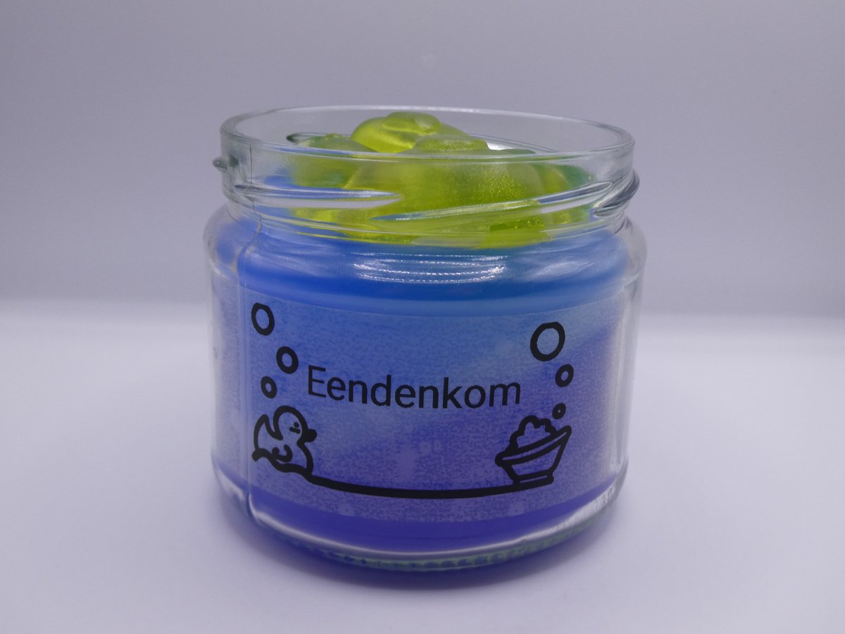 Kaars in pot. Eendenkom. Oceaangeur.
