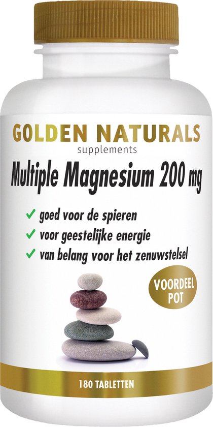 Pot met "Multiple Magnesium 200 mg" van Golden Naturals, met gestapelde stenen en tekst "Voordeel Pot".