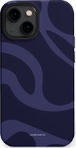 Casetastic hoesje geschikt voor Apple iPhone 13 mini - MagSafe - Dubbellaagse bescherming - Diepzee Marine Golven - Fashion Case - Donkerblauw
