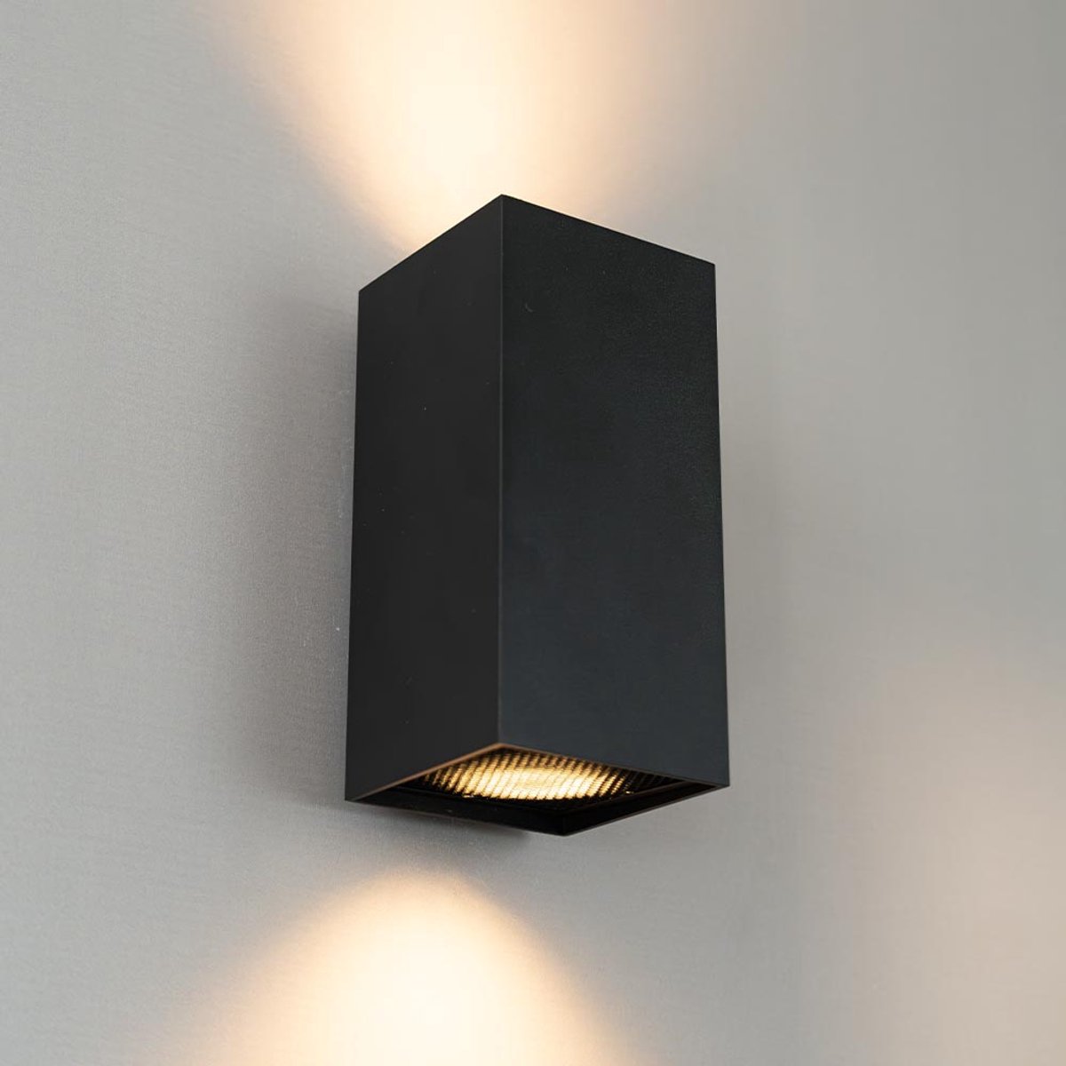 HOFTRONIC – Rechthoekige wandlamp – Up and downlight – Dimbaar – GU10 fitting – Mat zwart aluminium – IP20 – Binnengebruik