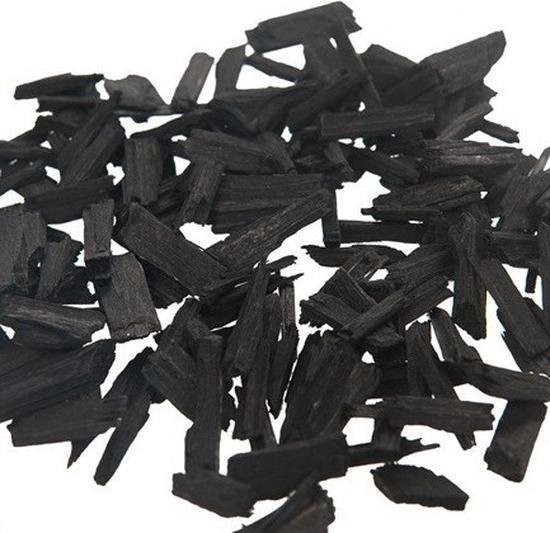 Zakje zwarte houtsnippers 150 - Hobby/decoratie materiaal Houtstukjes zwart | bol.com