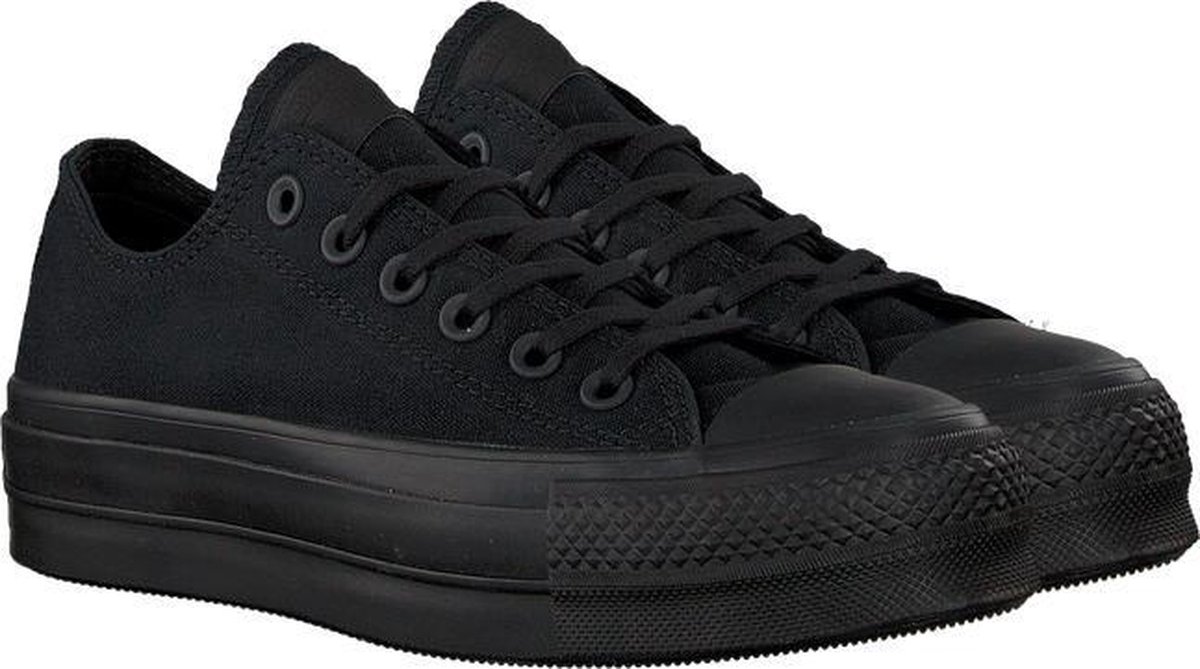 converse chuck taylor clean