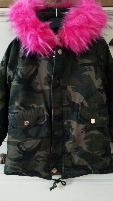 Camouflage winterjas met roze bontkraag Maat:134/140 | bol