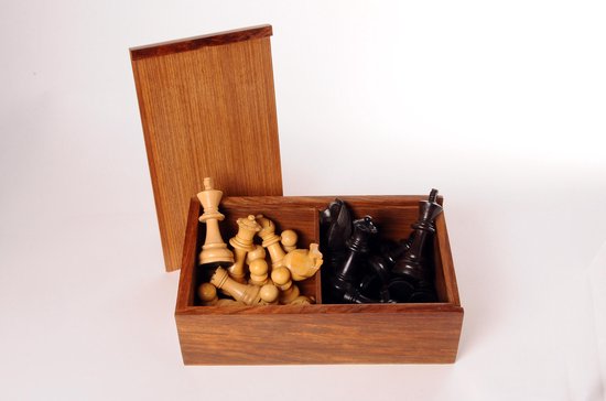 CHESSMEN POLISHED BOXWOOD BLACK/NATURAL WEIGHTED WITH LEAD - KING 90 MM