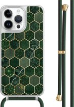 Casimoda® hoesje met groen koord - Geschikt voor iPhone 13 Pro Max - Kubus Groen - Afneembaar koord - TPU/polycarbonaat - Groen