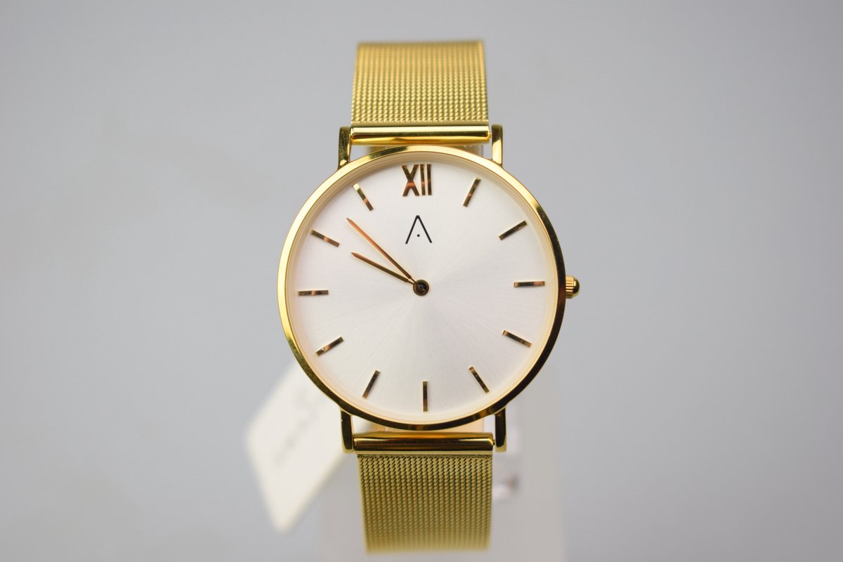 Amazing Jewelry Gold Classic Watch
