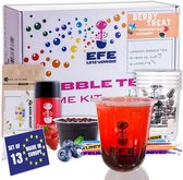 Efe Universe Bubble Tea Home Set voor 5 personen , Berry Vibes, 100% vegetarische en glutenvrije Boba-set, Blueberry Popping Boba Pearls, Aardbeiensiroop en Jasmijn Groene Thee