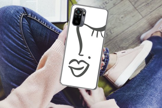 Telefoonhoesje Geschikt voor Xiaomi Geschikt voor Redmi Note 10S hoesje - Vrouw - Zwart - Wit - Abstract - Siliconen Telefoonhoesje Telefoonhoesje
