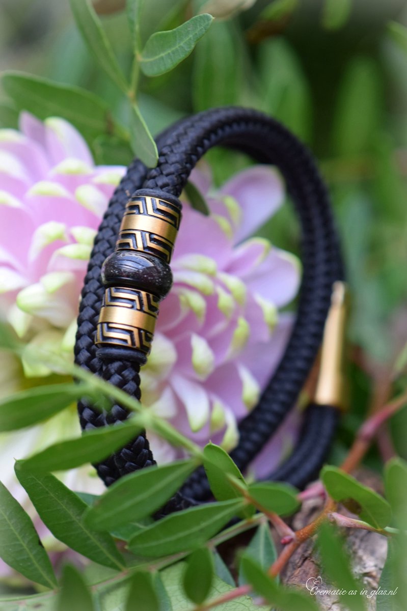 Urn-Crematie-as heren armband-Sieraad wordt voor u op maat gemaakt!- 6mm- Zwart-Sail Rope Heren armband met crematie-as verwerkt in bedel- Design rvs kralen-Herinneringsarmband-Assieraad-Veilige rvs sluiting-Herdenkingsssieraad-Gedenken-Handgemaakt