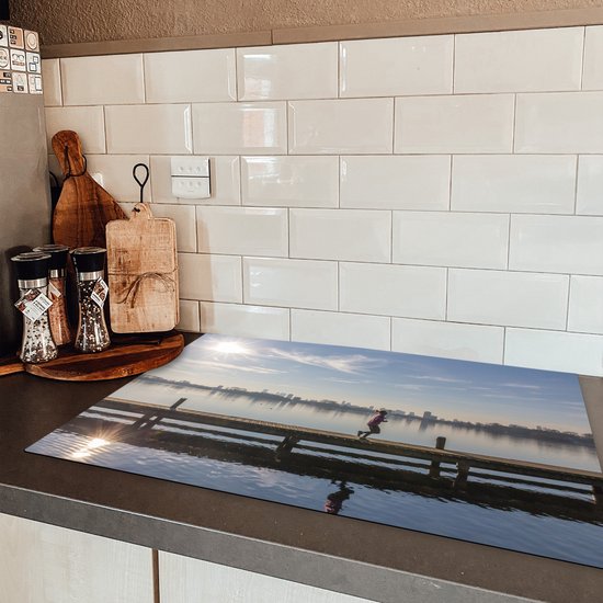 KitchenYeah® Inductie beschermer 80x52 cm - Rotterdam - Skyline - Water - Kookplaataccessoires - Afdekplaat voor kookplaat - Inductiebeschermer - Inductiemat - Inductieplaat mat