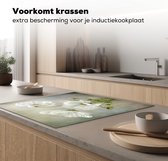 KitchenYeah® Inductie beschermer 78x78 cm - Bloemen - Stilleven - Klaproos - Wit - Botanisch - Kookplaataccessoires - Afdekplaat voor kookplaat - Inductiebeschermer - Inductiemat - Inductieplaat mat