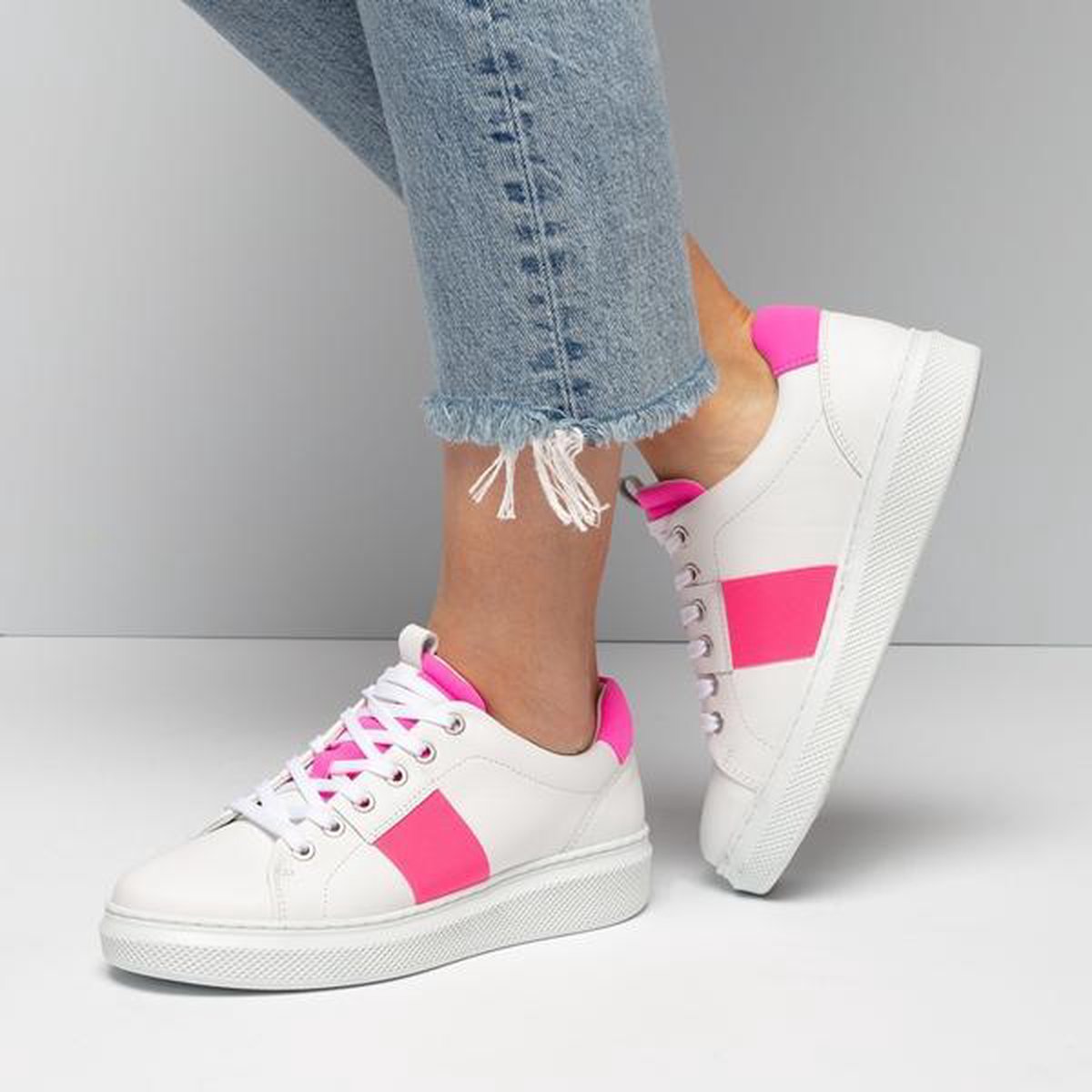 Ann Rocks Sneakers wit - Schoenen.nl