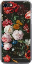 Geschikt voor iPhone SE 2020 hoesje - Stilleven met bloemen in een glazen vaas - Schilderij van Jan Davidsz. de Heem - Siliconen Telefoonhoesje