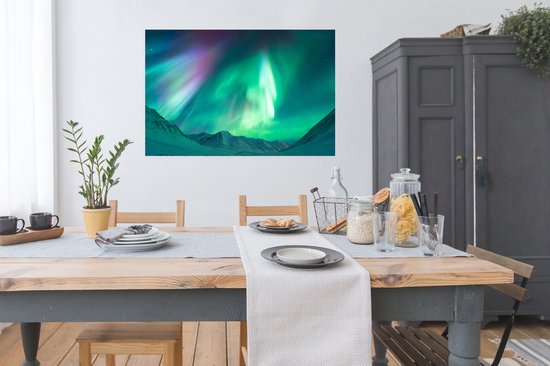 Affiche Belles aurores boréales sur les montagnes 120x80 cm - Tirage photo sur Poster (décoration murale salon / chambre)