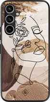 Casimoda® hoesje - Geschikt voor Samsung Galaxy S23 FE - Abstract Gezicht Bruin - Zwart TPU Backcover - Geometrisch patroon - Bruin/beige