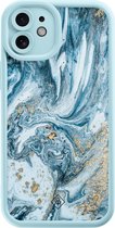 Casimoda® hoesje - Geschikt voor iPhone 11 - Marble Sea - Effen telefoonhoesje met lensbescherming - TPU - Backcover - Blauw