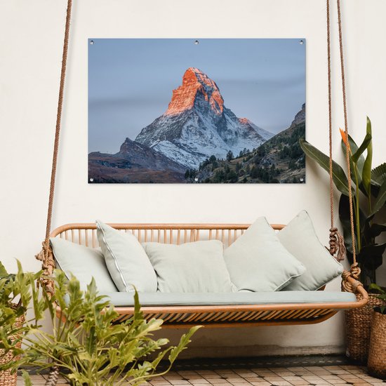Tuinposter 120x80 cm - Tuindecoratie De Matterhorn in Zwitserland bij zonsopkomst - Poster voor in de tuin - Buiten decoratie - Schutting tuinschilderij - Tuindoek muurdecoratie - Wanddecoratie balkondoek