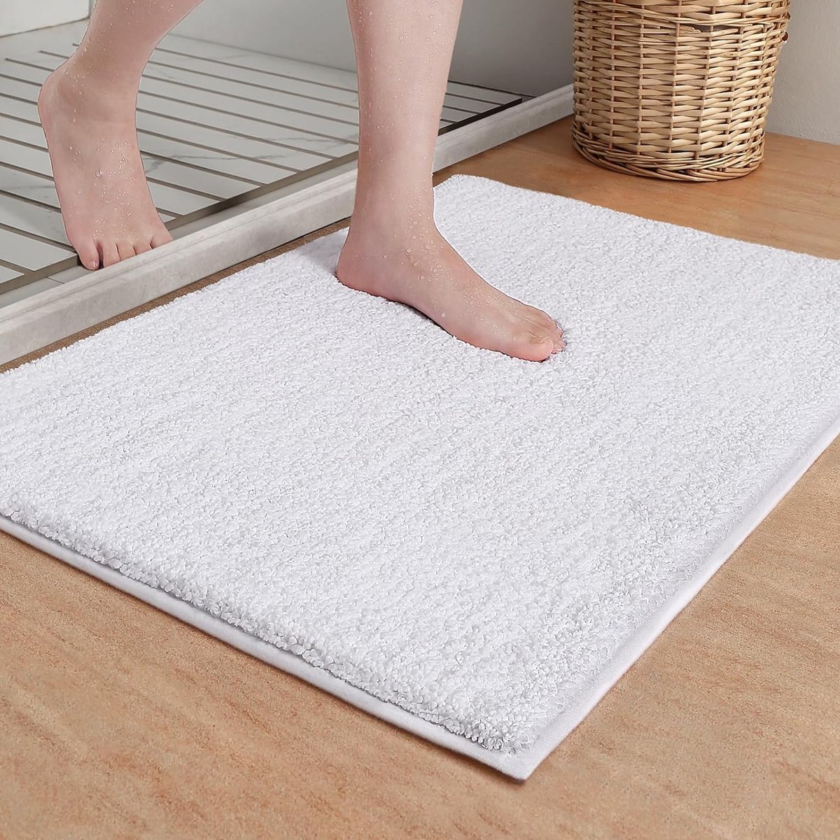 Badmat, antislip, 40 x 60 cm, badtapijt, zacht, wollig, machinewasbaar, microvezel, badmat, absorberende badmatten voor badkamer, bad (wit)