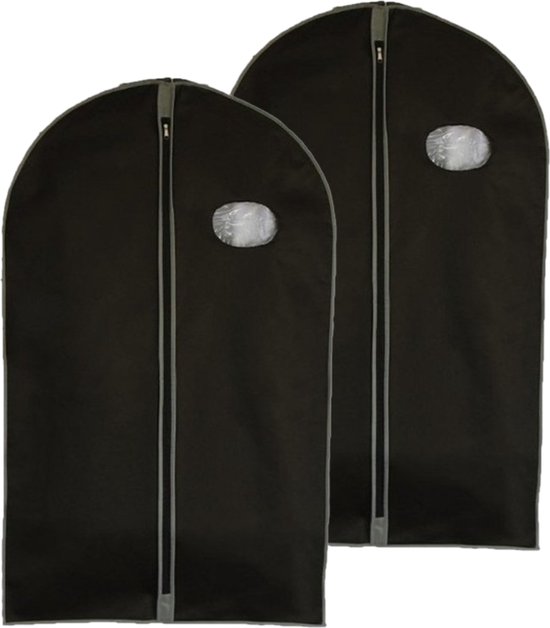 Twee zwarte kledinghoezen met ritssluiting en venster, op witte achtergrond.