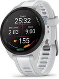 Garmin Forerunner 165 smartwatch met wit bandje, scherm toont timer 25:32, afstand 2.83, tempo 9:00, hartslag 155.
