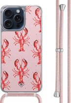 Casimoda® hoesje met rosegoud koord - Geschikt voor iPhone 15 Pro Max - Lobster - Afneembaar koord - TPU/polycarbonaat - Roze
