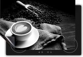 Chefcare Inductie Beschermer Kopje Koffie in een Hartje met Koffiebonen - Zwart Wit - 90x52 cm - Afdekplaat Inductie - Kookplaat Beschermer - Inductie Mat