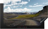 KitchenYeah® Inductie beschermer 89.6x51.6 cm - De weg naar de Eyjafjallajökull vulkaan in IJsland - Kookplaataccessoires - Afdekplaat voor kookplaat - Inductiebeschermer - Inductiemat - Inductieplaat mat