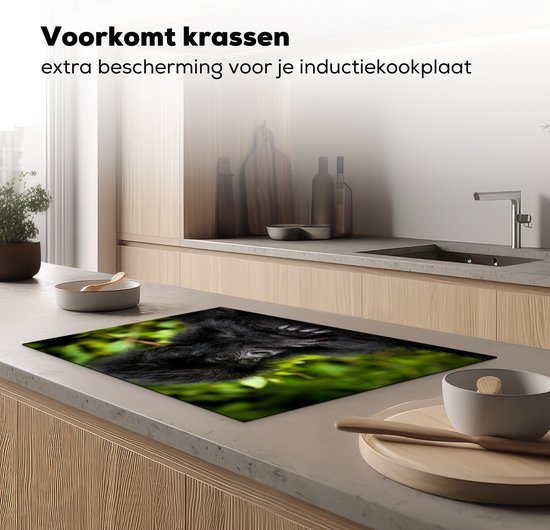KitchenYeah® Inductie beschermer 76x51.5 cm - Close-up jonge gorilla - Kookplaataccessoires - Afdekplaat voor kookplaat - Inductiebeschermer - Inductiemat - Inductieplaat mat