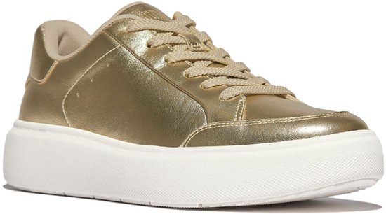 Gouden metallic leren FitFlop sneaker met veters en dikke witte zool.