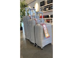Merkloos Bera Kofferset - 3-Delig - 45L Handbagage + 70L Medium + 110L Grote Koffer - Lichtgewicht - Stevig - 360° Geruisloze Wielen - TSA Slot - Licht Grijs