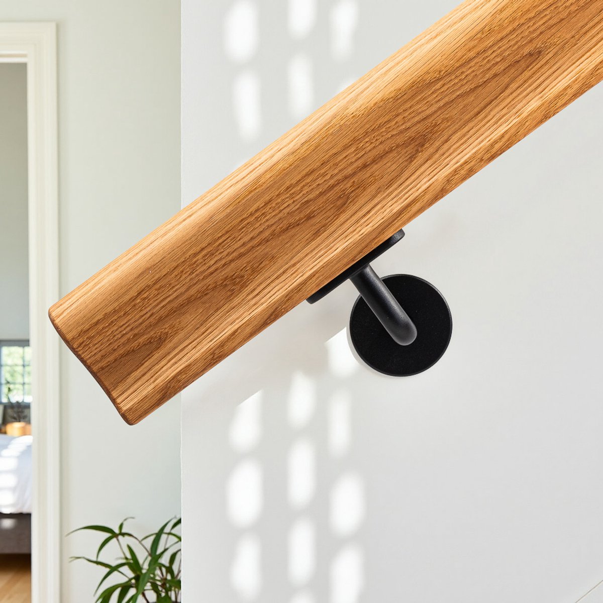 Trapleuning Eiken Hout – Sleutelgat / Jaren ‘30 (44 x 75 mm) – Lengte: 100 cm – Inclusief 2 zwarte leuninghouders